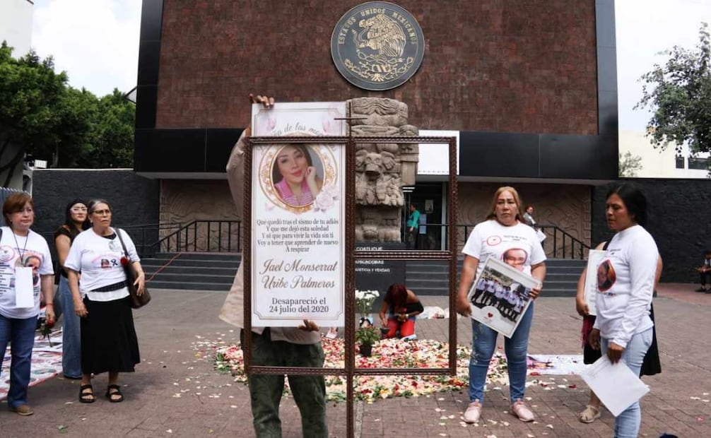 Conmemoraron seis años de la desaparición de la joven con la colocación de un memorial. Foto: Karla Guerrero / EL UNIVERSAL