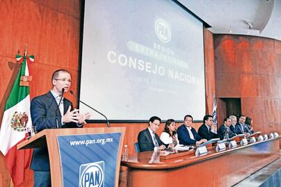 PAN va por renovación de 300 consejeros