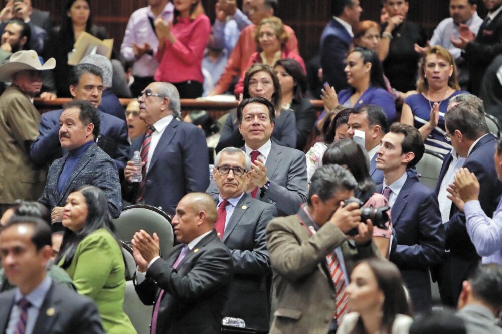 Tras casi cuatro horas de debate, la Cámara de Diputados logró un consenso en torno al tope salarial en los organismos autónomos. Foto: IVÁN STEPHENS. EL UNIVERSAL