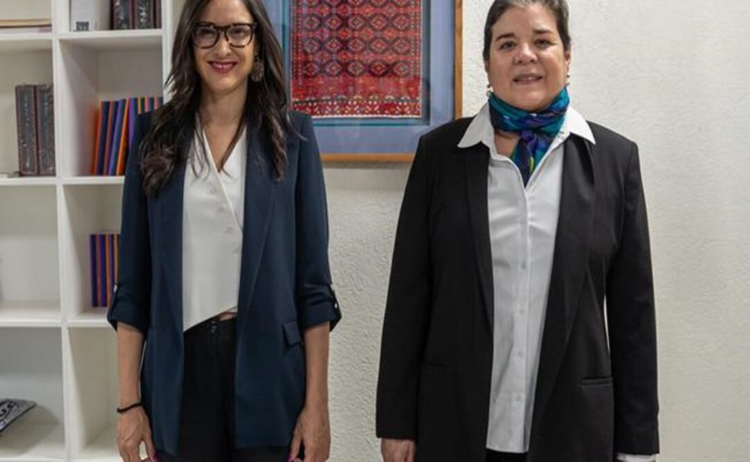 Sonya Santos Garza (der.) es la nueva titular del Fonart. Foto: Secretaría de cultura.