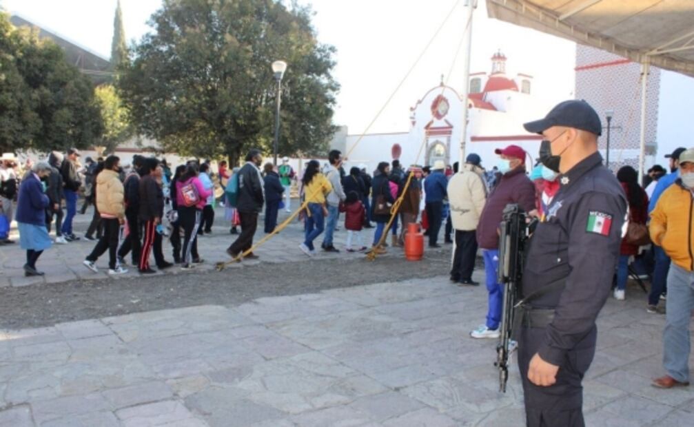 Aún en pandemia, más de 30 mil feligreses acuden este Miércoles de Ceniza a la iglesia de La Asunción en Amecameca