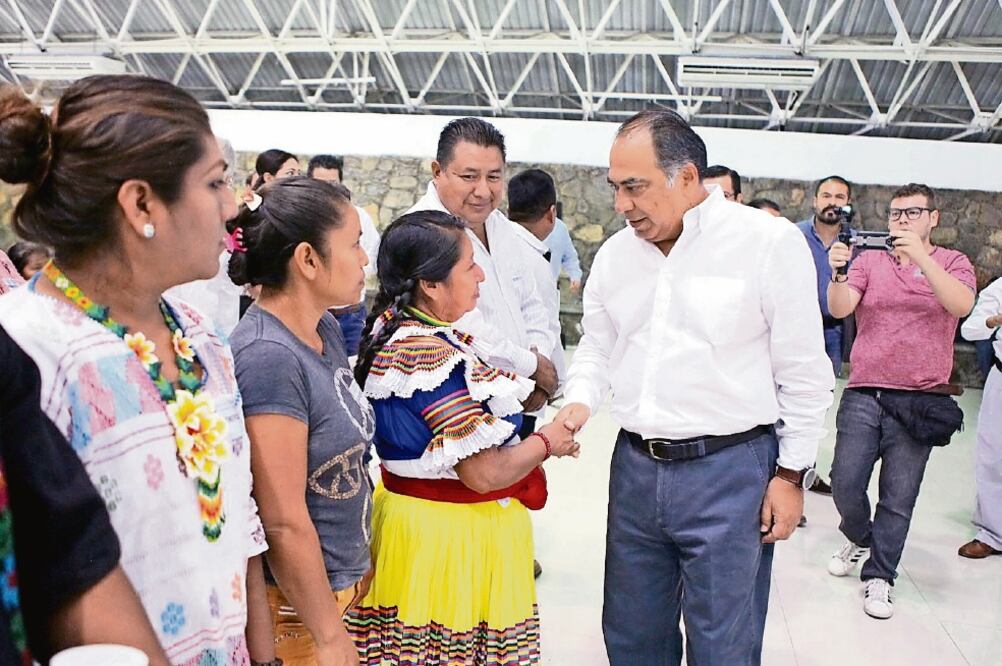 El gobernador Héctor Astudillo resaltó la importancia de que todos los ciudadanos cuenten con sus actas de nacimiento y CURP