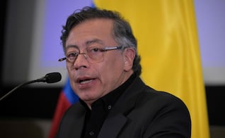 Delegación colombiana viaja a Caracas; movimiento se da tras cancelación de reunión entre Delcy Rodríguez y Petro