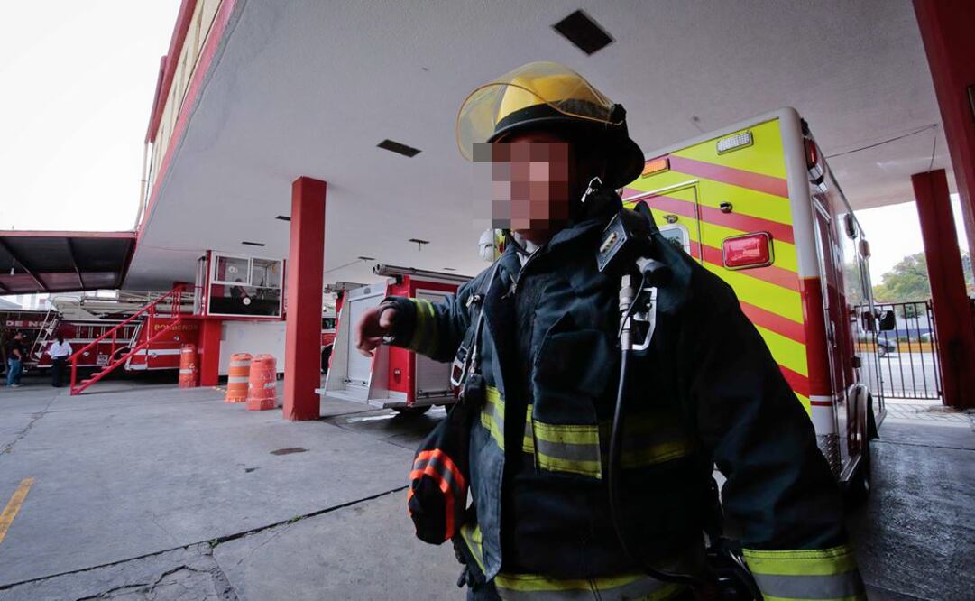 Muere bombero por inhalar gas durante una fuga en Tláhuac 