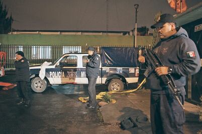 Robo a bar acaba en tiroteo en Texcoco