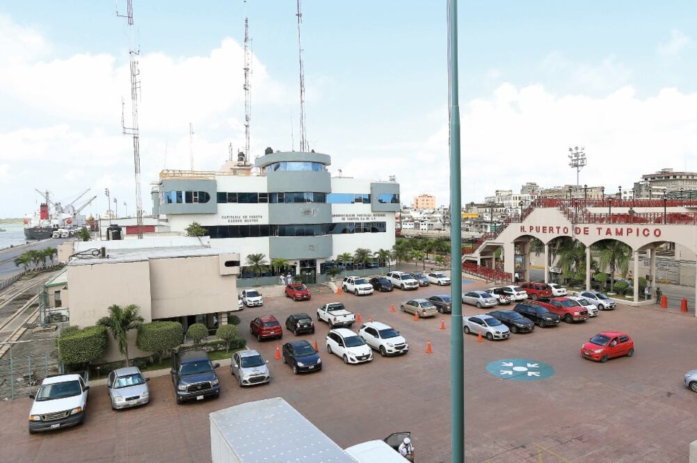 Toma Semar el control de capitanías de puerto