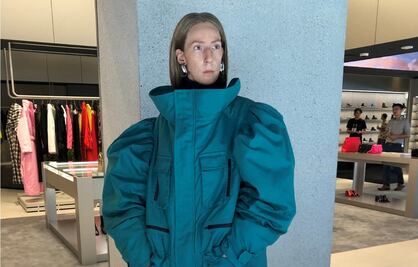 Maniquíes hiperrealistas de Balenciaga se vuelven viral en redes sociales