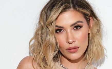 Michelle Salas triunfa en la playa al lucir un bikini verde