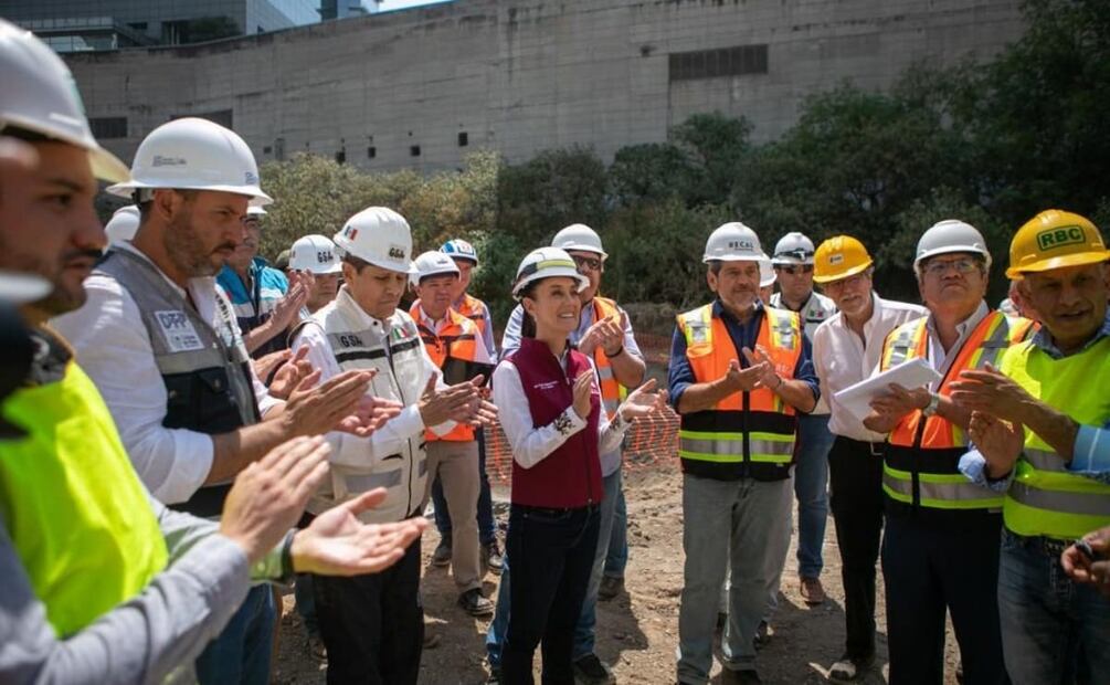 Claudia Sheinbaum supervisó los trabajos de lo que será la estación del tren Observatorio, en la Alcaldía Álvaro Obregón. Foto: Especial