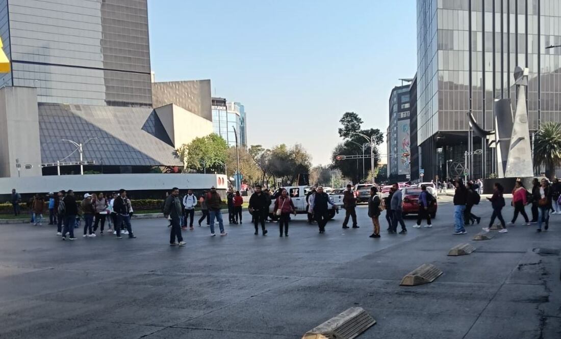 Bloqueos en centro de la ciudad de México. Foto: Especial