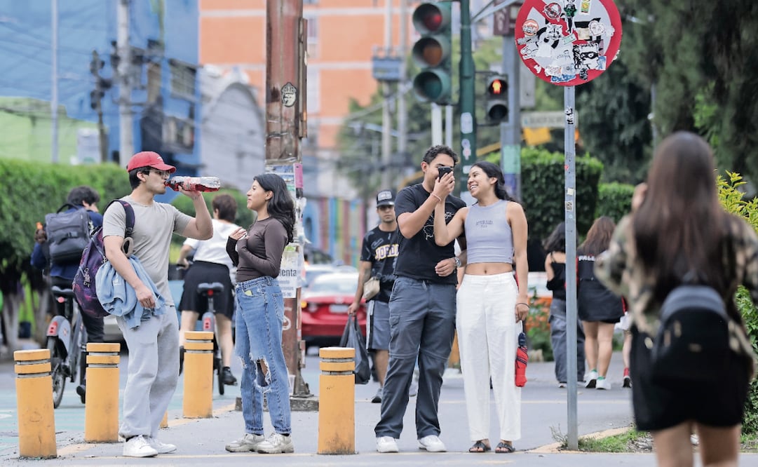 México es uno de los dos países de la OCDE que menos invierten en el sistema educativo para el nivel básico y medio superior, subrayaron expertos. Foto: Fernanda Rojas / EL UNIVERSAL