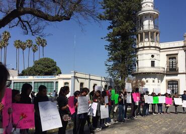 Alumnos de Chapingo protestan por feminicidio de Nazaret