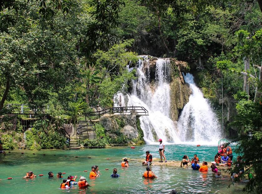 Cascadas de Tamasopo cerca de Agua Puerca, San Luis Potosí. Foto: Instagram @cascadas_de_tamasopo
