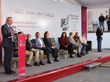 Gobernador de Michoacán inaugura el Foro de Sustentabilidad; reafirma el compromiso estatal contra la deforestación