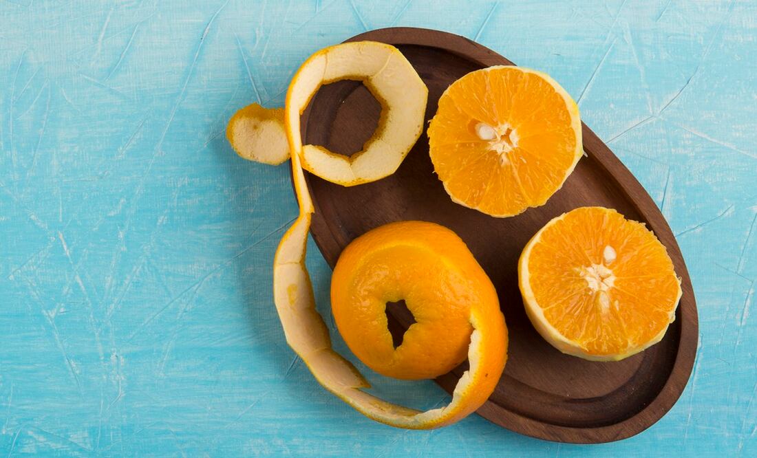 Utiliza la cáscara de naranja para darle un toque de sabor cítrico a tus postres. Foto: Freepik