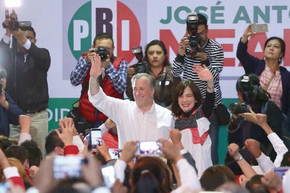 Acompañado por su esposa Juana Cuevas y del gobernador de la entidad, Marco Mena, José Antonio Meade realizó en Tlaxcala su última gira de 2017 en esta etapa de precampaña (ESPECIAL)