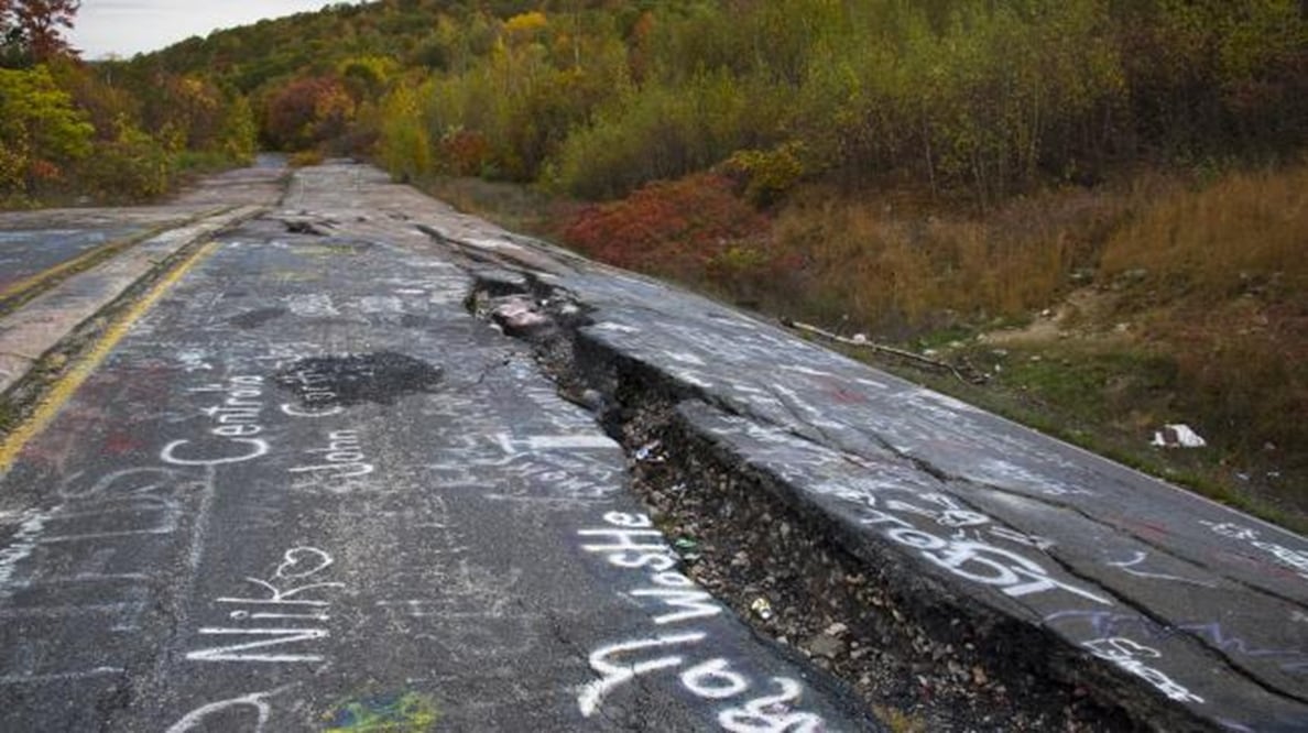 Centralia, un pueblo en Pennsylvania donde vivían unas 2 mil 500 personas, fue evacuado debido a la presencia de gases tóxicos. FOTO: ISTOCK