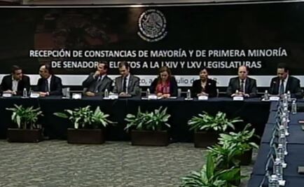 Entrega INE constancia de senadores electos