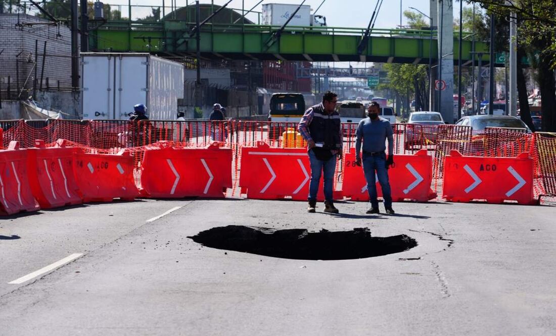Comienza la reparación de los dos socavones de Iztacalco e Iztapalapa. Foto: Especial