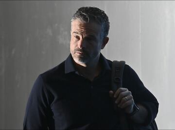 Afición de Pumas invade las redes y pregunta: ¿A qué hora corren a Rafa Puente?