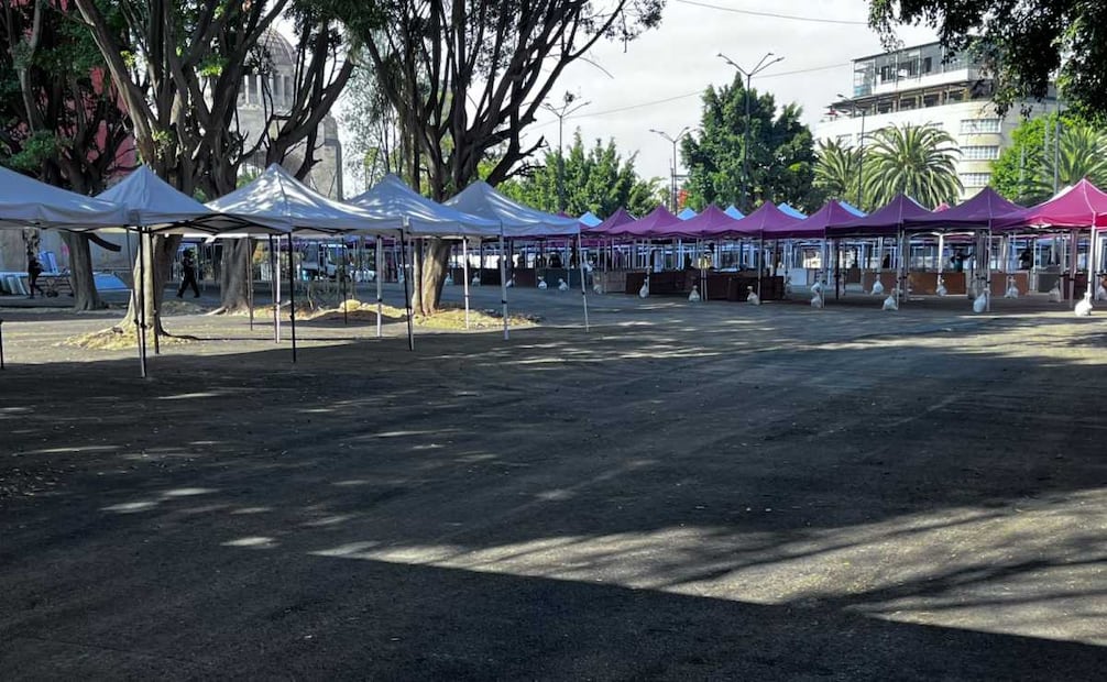 Secretaría de Gobierno informa que el bazar de Avenida Paseo de la Reforma aun no esta listo.
Foto: Rafael García.