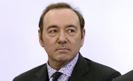 Buscarán si video de vigilancia revela manoseo de Kevin Spacey