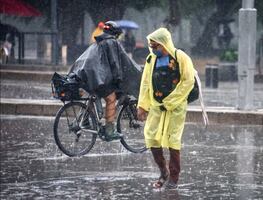 Frente frío 3 y ciclón "Mario" provocarán lluvias desde este miércoles hasta el sábado; estos son los estados afectados