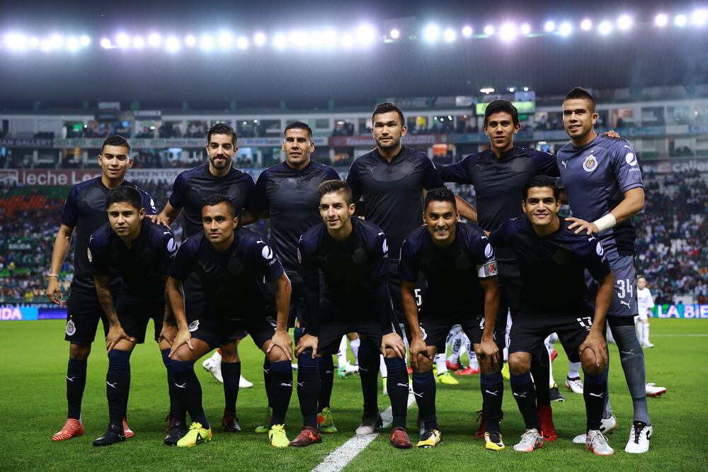 Los mejores deben estar con Chivas, no salir 