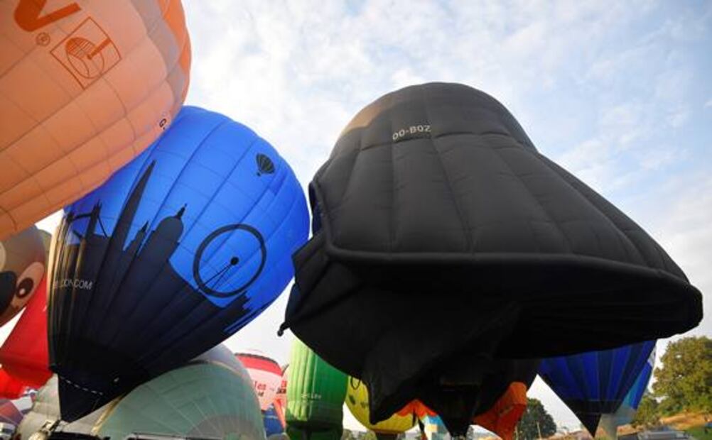 Globo aerostático de Darth Vader sobrevuela Inglaterra