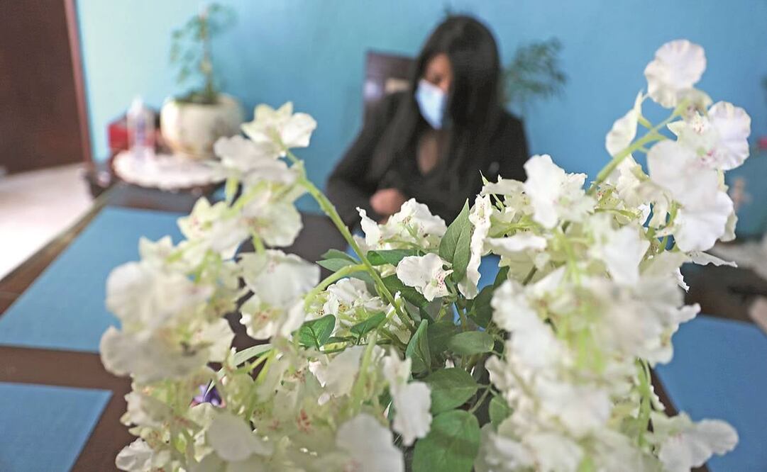 Carolina explica que ser médico no fue un factor que le ayudara a detener la violencia que sufría en su vida en pareja. Foto: Jorge Alvaradao/ EL UNIVERSAL