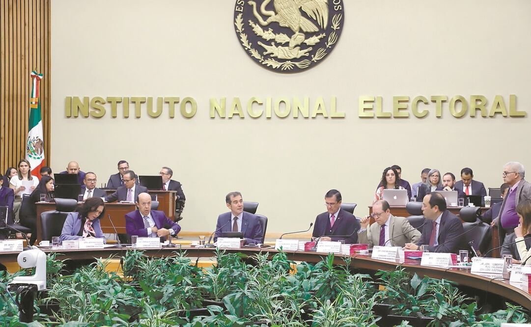 El Instituto Nacional Electoral aclaró que hasta ahora ninguna de las 43 organizaciones ha logrado su registro como partido político. Foto: ARCHIVO EL UNIVERSAL