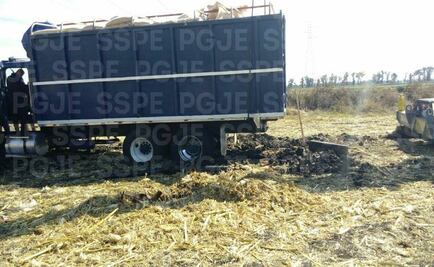 Detienen a 4 y recuperan 30 mil litros de gasolina en Gto.