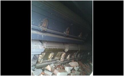 Encuentran 19 ataúdes debajo de puente en Tlalnepantla