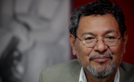 Élmer Mendoza, a la Feria del Libro de Miami