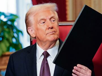 Trump pide realizar análisis antes de aplicar aranceles; solicita determinar causas del déficit comercial, según memorandum