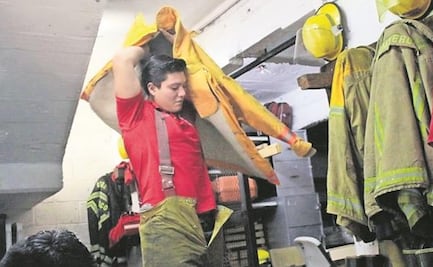 Bombero frustra un suicidio en Morelos y se vuelve viral; esta es su historia 