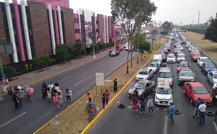 Vecinos de Ecatepec bloquean Avenida Central; piden agua potable