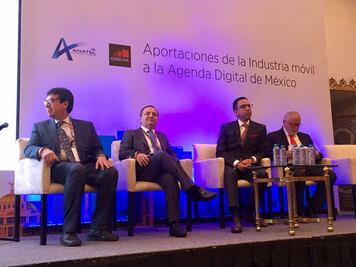 Plataformas de candidatos coinciden en telecom