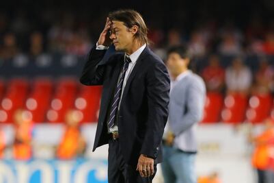 Caso Alanís baja los bonos de Almeyda con el grupo