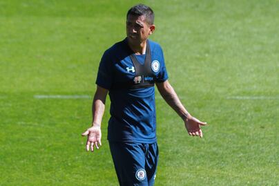 Elías Hernández abandona el entrenamiento con Cruz Azul