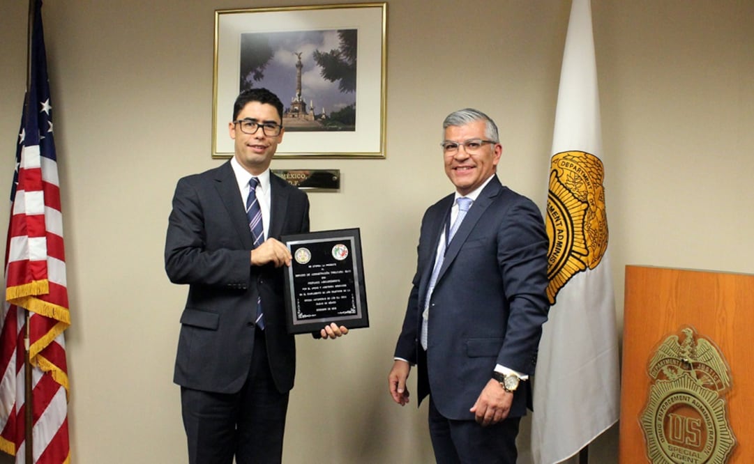 La ceremonia se llevó a cabo en la embajada de Estados Unidos de nuestro país. /Especial - SAT