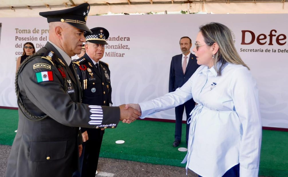 Nombran a Alejandro Vargas nuevo comandante de la Tercera Región Militar en Mazatlán; Sinaloa refrenda coordinación en seguridad.
Foto: Especial.