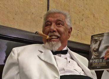 Chespirito's son could help 'Profesor Jirafales'