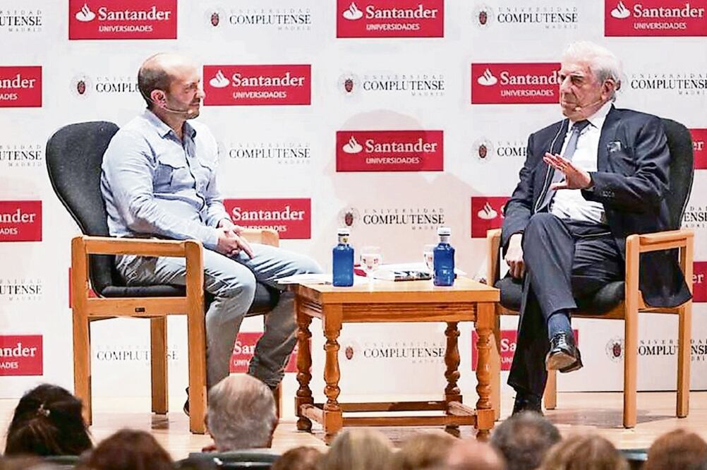 Carlos Granés incitó a Mario Vargas Llosa a rememorar una amistad que se truncó. FOTO: ESPECIAL