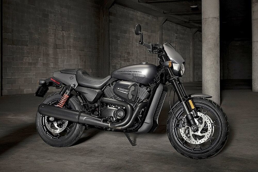 Street Rod, la audacia de Harley-Davidson