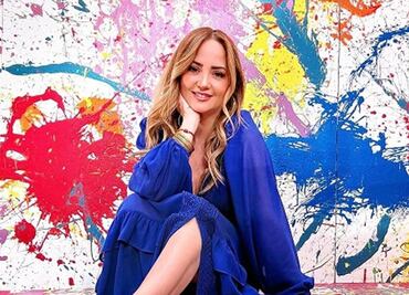 Andrea Legarreta luce outfit de estilo cowboy con baggy jeans