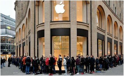 Largas filas de espera por la salida mundial del iPhone X
