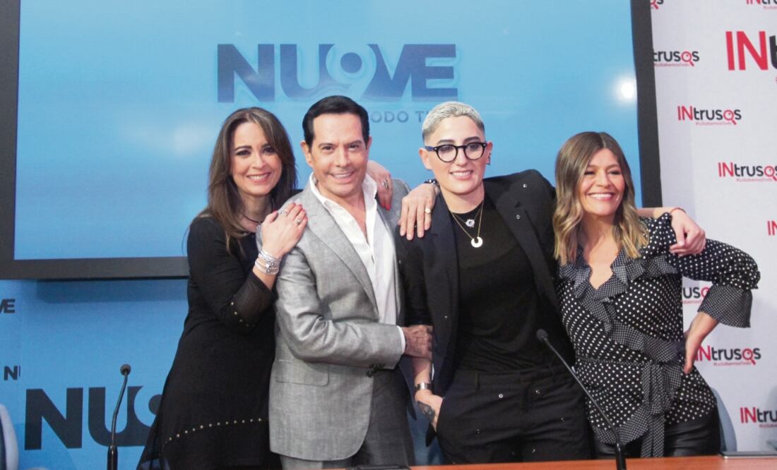 A Pepillo lo acompañan (de derecha a izquierda) Aurora Valle, Maca Carriedo y Martha Figueroa (CARLOS MEJÍA. EL UNIVERSAL)