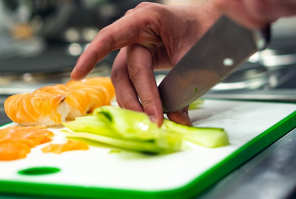 Las tablas para picar son un utensilio que se contamina fácilmente / Foto: Pexels