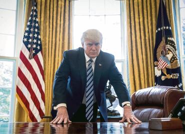 Demócratas piden a republicanos retomar pacto bipartidista para evitar cierre del gobierno; presiones de Trump frenaron plan inicial